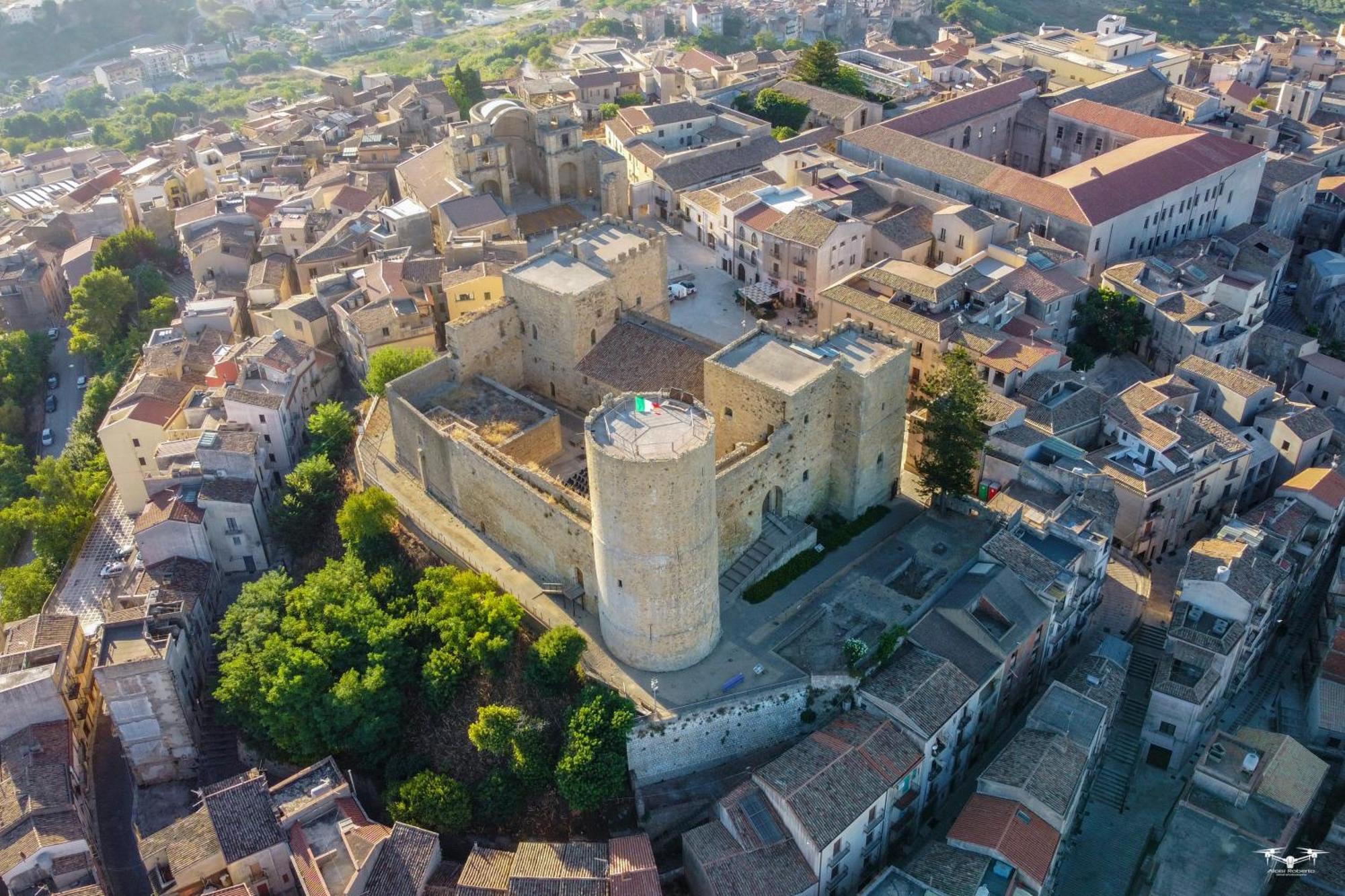Holiday Home Castle Salemi - Casa Vacanze Extérieur photo